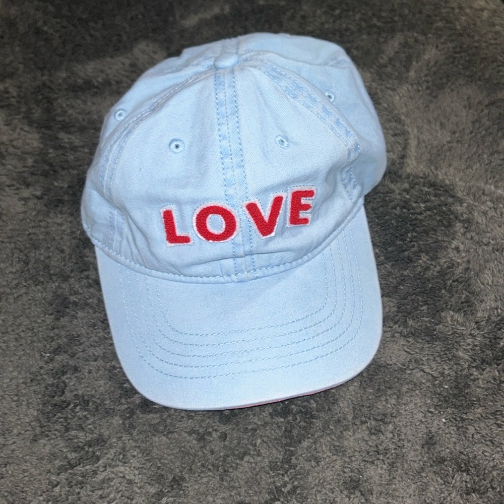 Love hat